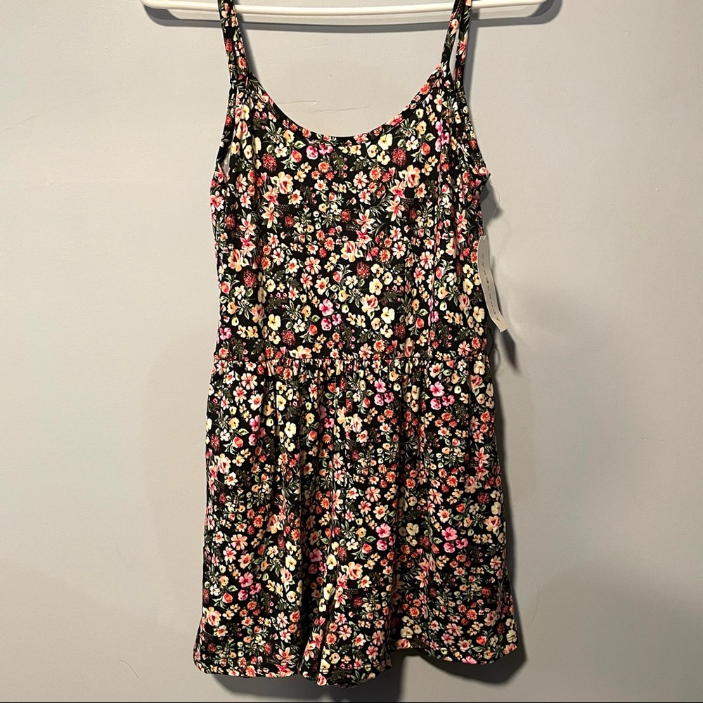 Eye Candy Floral Jumpsuit Romper Size Small New With Tags